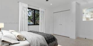 1751 NE 138 St Gallery 22