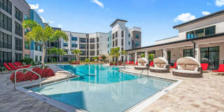 55+ Active Adult Apartment Homes - The Pointe at Lakewood Ranch Gallery 11