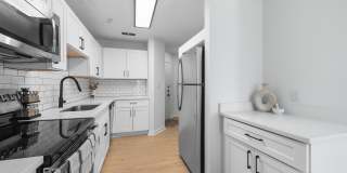 Avana Lexington Gallery 33