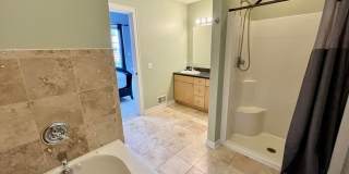 3-bedroom, 2.5 bathroom partially furnished home in Saint Joseph Gallery 20