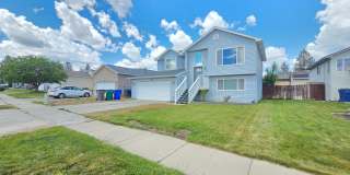 $2,500 - 3 Bed / 2 Bath Beautiful and Spacious Home with a Fully Fenced backyard Gallery 26