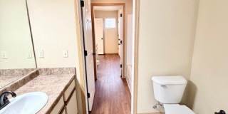 1141 S Tottenham Court Gallery 16