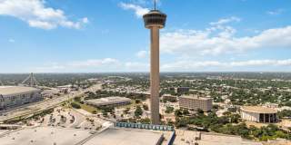 610 E Market St #2915 Gallery 31