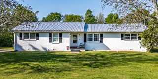 407 North Laurel Circle Gallery 1