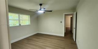 114 S Lakeside Dr Gallery 21