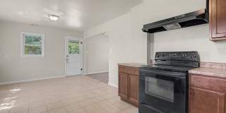 1121 Cooper Ave. - 201 Gallery 15