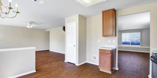 Spacious 4-Bedroom Home with Modern Upgrades and Multiple Living Areas Gallery 12