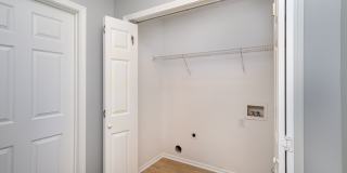 4206 Wilson Lane Gallery 18