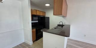One Bed - One Bath - Water Front - First Floor Gallery 10