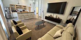 351 Essex St Gallery 3