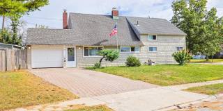 201 Sprucewood Drive Gallery 2