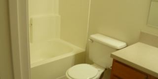 2 Bedroom, 1.5 Bath Townhome Gallery 4