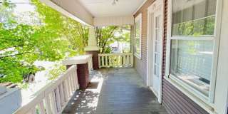 3 bedroom 2 bath off Dickson St, cute front porch Gallery 4