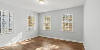 449 10th Street NW Gallery 17