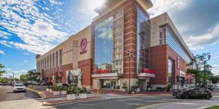 1915 TOWNE CENTRE Boulevard Gallery 24