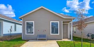 3 bedroom for rent near Braunig lake! Gallery 1