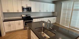 501 Villa Way Gallery 11