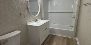 3 Bedroom - Renovated - Exquisite Gallery 9