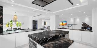 600 Coral Way Gallery 26