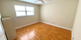 400 Golden Isles Dr Gallery 13