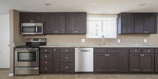 5-Bedroom Tempe Home Near ASU with Garage & Covered Patio Gallery 1