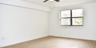 2500 Inverrary Gallery 19