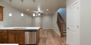 Spacious 4 Bedroom Townhome in Hurricane Heights! Gallery 7