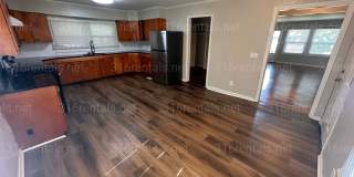 $950 - 2 bedroom / 1 bathroom home with a bonus loft! Gallery 8