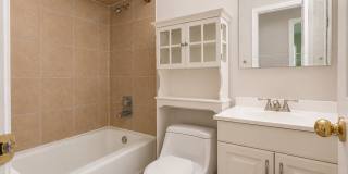 6847 Hawthorne Lane Gallery 15