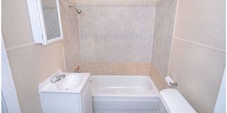2BR/1BA Ideal Home Near Downtown 2BR/1BA Ideal Home Near Downtown Gallery 13