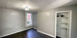 5 bed 2 bath - all updated South Oakland, central air, in house laundry Gallery 1