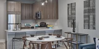 The Hartlan Gallery 27