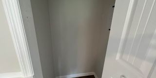 Room in 6 Bedroom Home at Henslowe Dr Gallery 47