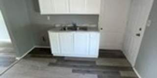 912 N Central Dr Gallery 1