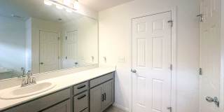 NEARLY NEW 3-bed Paired Home in Senderos Creek community! NEARLY NEW 3-bed Paired Home in Senderos Creek community! Gallery 52