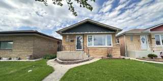 7532 W Ainslie Street Gallery 1