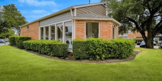 Creekside Village Gallery 18