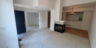 Spacious townhome with great views Gallery 9