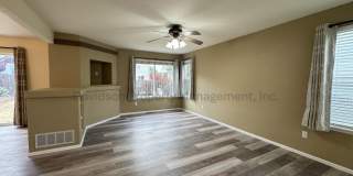 Gorgeous 5 Bedroom House in Stetson Hills Gallery 3