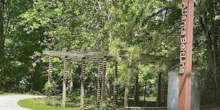 Room in 2 Bedroom Home at Holderness St SW Gallery 1