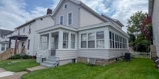506 Locust Street Gallery 1