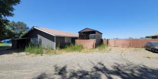 24520 South Oak Street Gallery 1