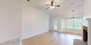2 WEEKS FREE!!! NEW PAINT!!!!!! ONLY $1,395!! Gallery 8