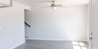 1017 East Lockhart Street Gallery 5