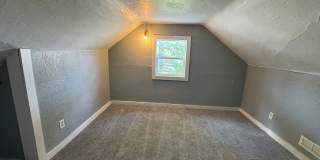 Fountain Square 2 Bed 1 Bath with large backyard. Gallery 16