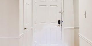 5707 BREWER HOUSE Circle unit: T-2 Gallery 3