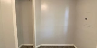 1521 & 1521 1/2 E Kirby Ave (AARC Management, LLC) Gallery 1