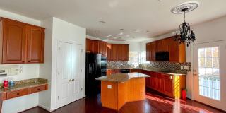 2900 VALERIAN Lane Gallery 12