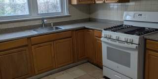 Lovely Home - Hunting Park Gallery 11