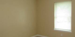 Convenient to Navy Federal & Pine Forest/Nine Mile Road area! Gallery 8